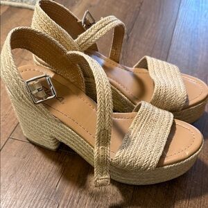 Soda Beige Platform Sandals